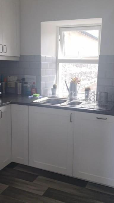 Liberty House - Bundoran Seaside Family & Surfers Holiday home Single Street
