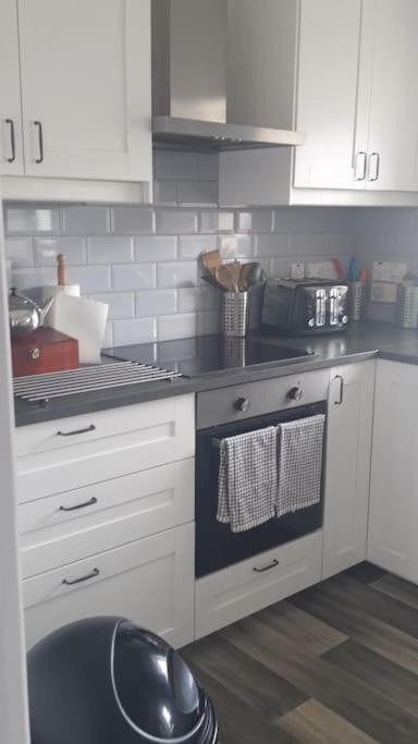Liberty House - Bundoran Seaside Family & Surfers * Single Street